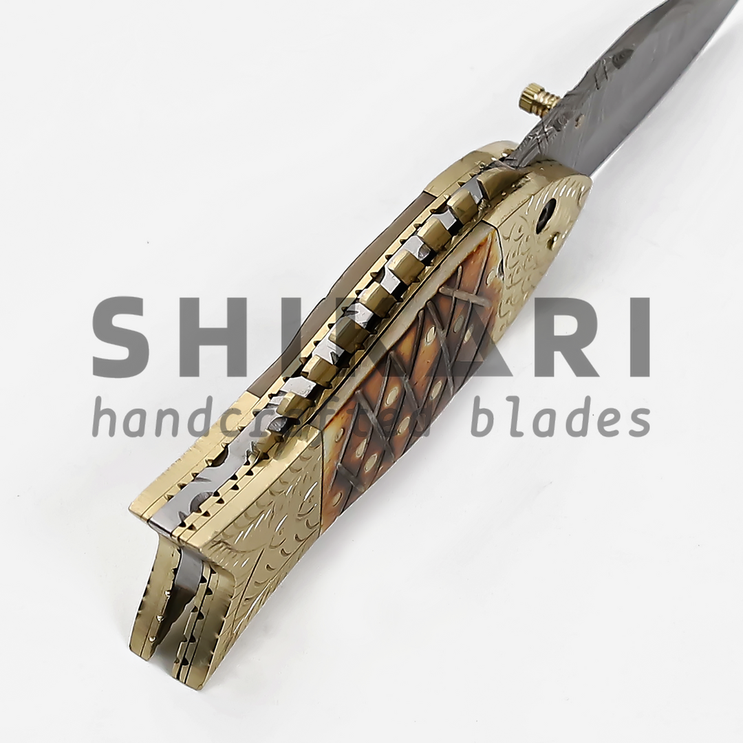 LUQ-007 Damascus Pocket Knife in Fish Shape