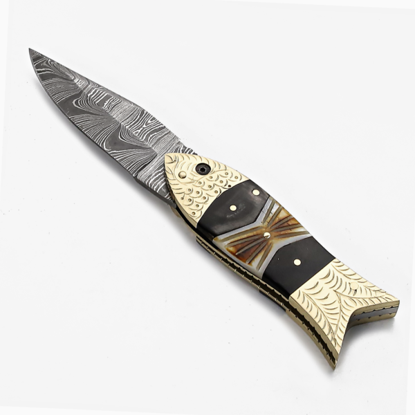 LUQ-008 Damascus Pocket Knife in Fish Shape - Image 2