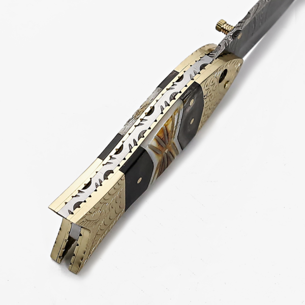 LUQ-008 Damascus Pocket Knife in Fish Shape - Image 3