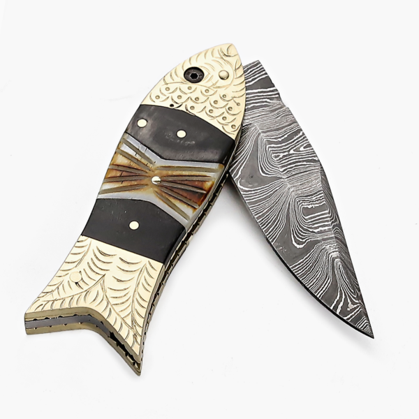 LUQ-008 Damascus Pocket Knife in Fish Shape - Image 4